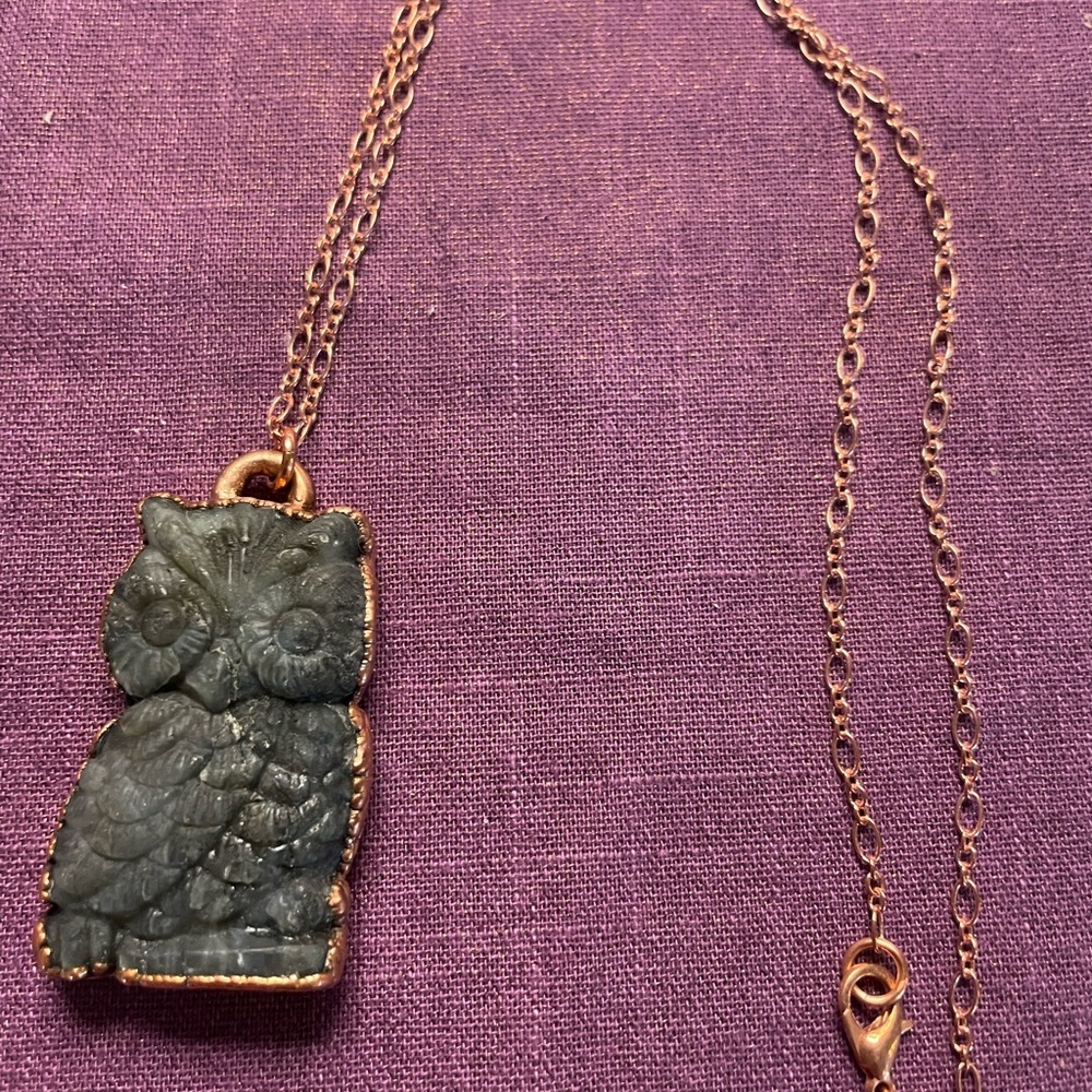 Owl Pendant Labradorite Necklace in Green and Gold